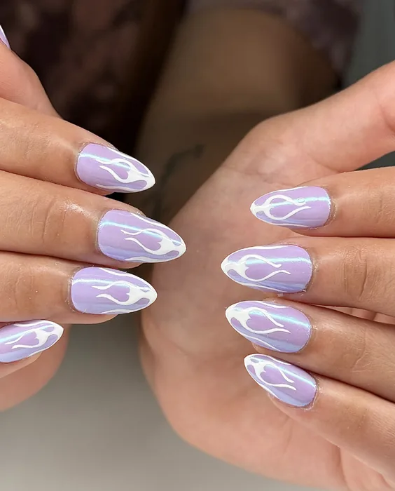 Giữ bộ nail bền đẹp cả tháng